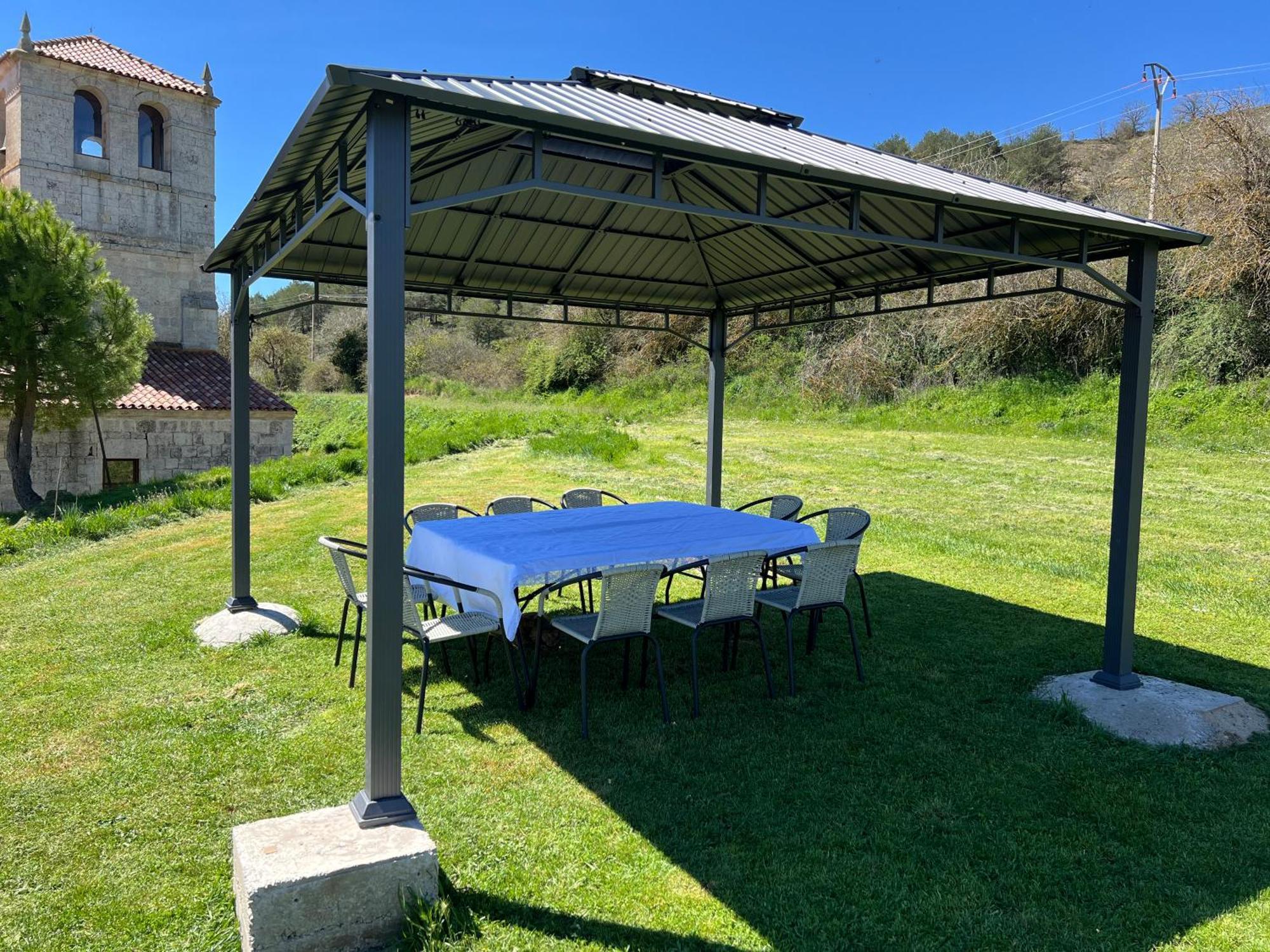 El Pecu Casa Rural Starfamiliar Bustillo Del Paramo Exterior photo